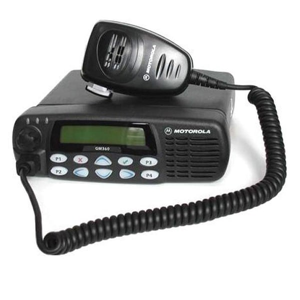 Автомобильная рация Motorola GM360 